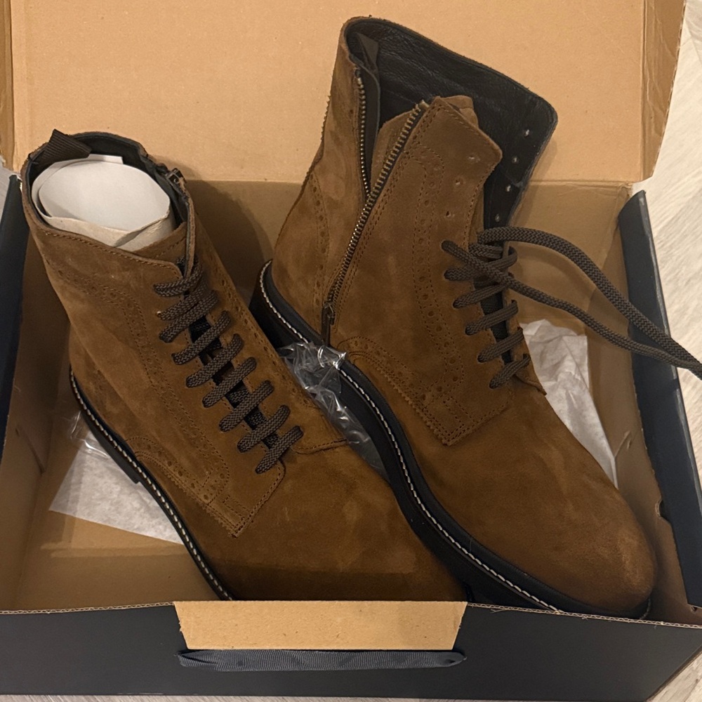 Zara Men's Tan Suede Lace-Up Boots